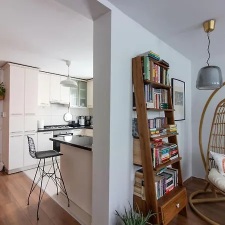 Lägenhet Bright Loft With 3 Bedrooms And Terrace In Galata