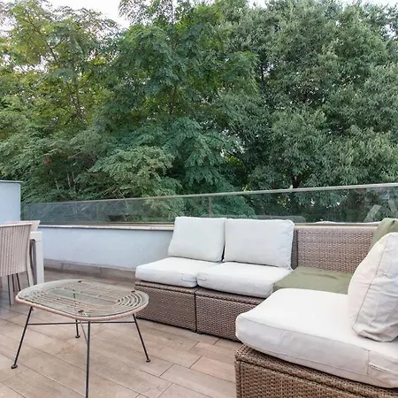 Bright Loft With 3 Bedrooms And Terrace In Galata