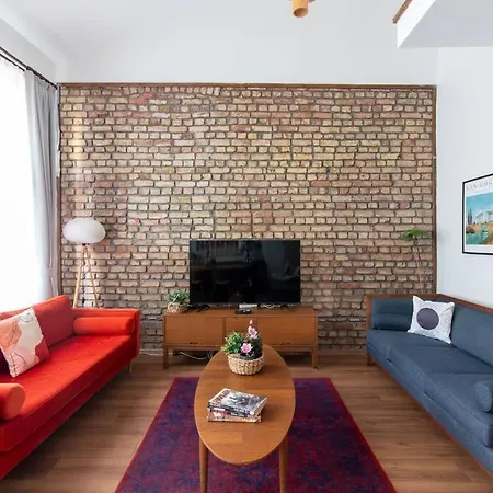 Lägenhet Bright Loft With 3 Bedrooms And Terrace In Galata