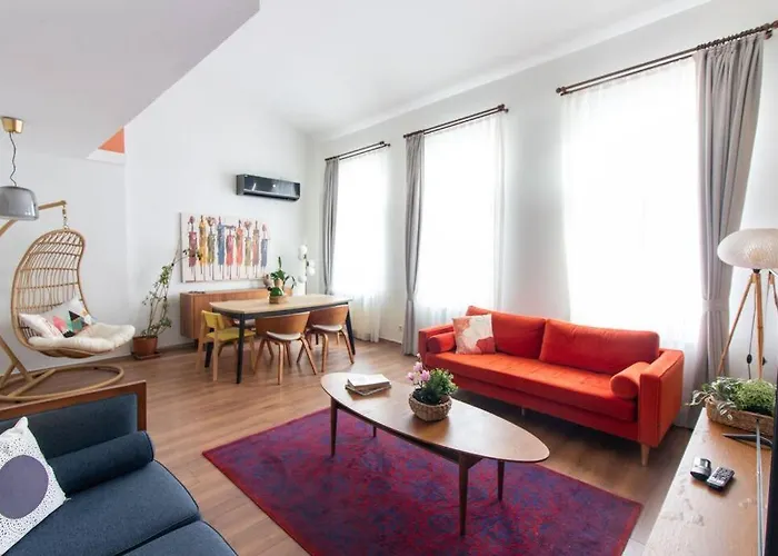 Appartamento Bright Loft With 3 Bedrooms And Terrace In Galata *