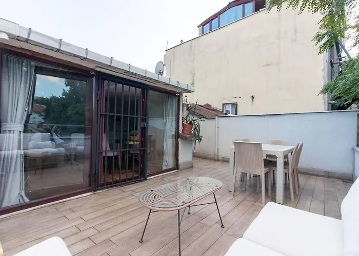 Appartamento Bright Loft With 3 Bedrooms And Terrace In Galata *