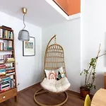 Bright Loft With 3 Bedrooms And Terrace In Galata