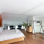 Bright Loft With 3 Bedrooms And Terrace In Galata Apartment