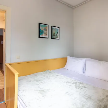 Lägenhet Bright Loft With 3 Bedrooms And Terrace In Galata