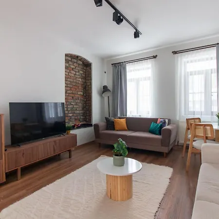 דירה Bright Loft With 3 Bedrooms And Terrace In Galata איסטמבול