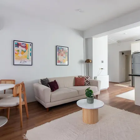 Апартаменты Bright Loft With 3 Bedrooms And Terrace In Galata